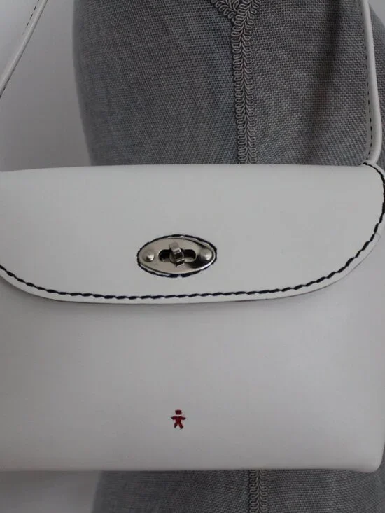 NEW Henry Beguelin White Shoulder Bag Omino Logo Turn Lock Handbag - Picture 3 of 16